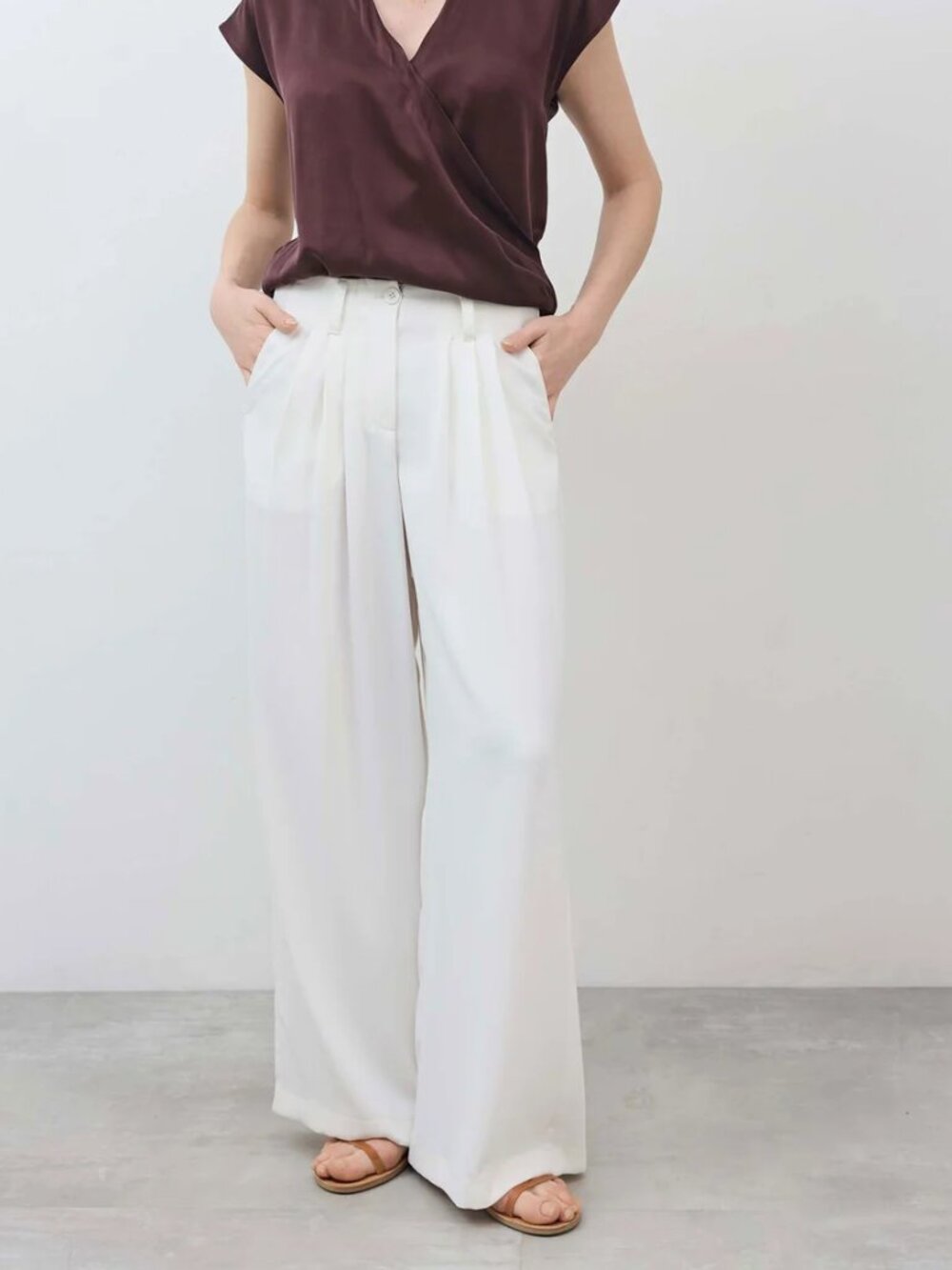 Ruti Wide Leg Trouser - White / 6